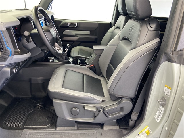 2022 Ford Bronco Black Diamond photo 20
