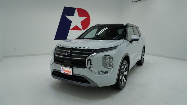 2026 Mitsubishi Outlander SEL's photo