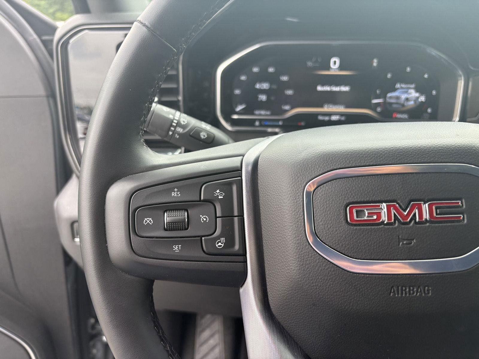 2025 Gmc Sierra 1500 SLT photo 11