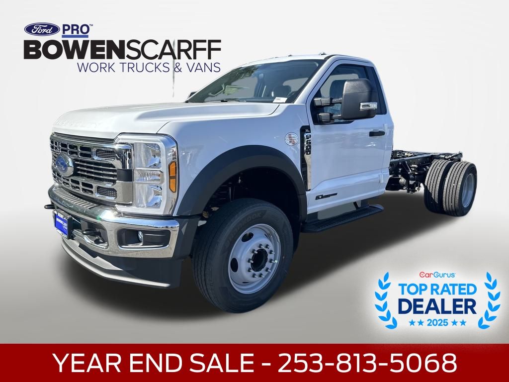 2025 Ford F-600 Super Duty Chassis Cab XL's photo