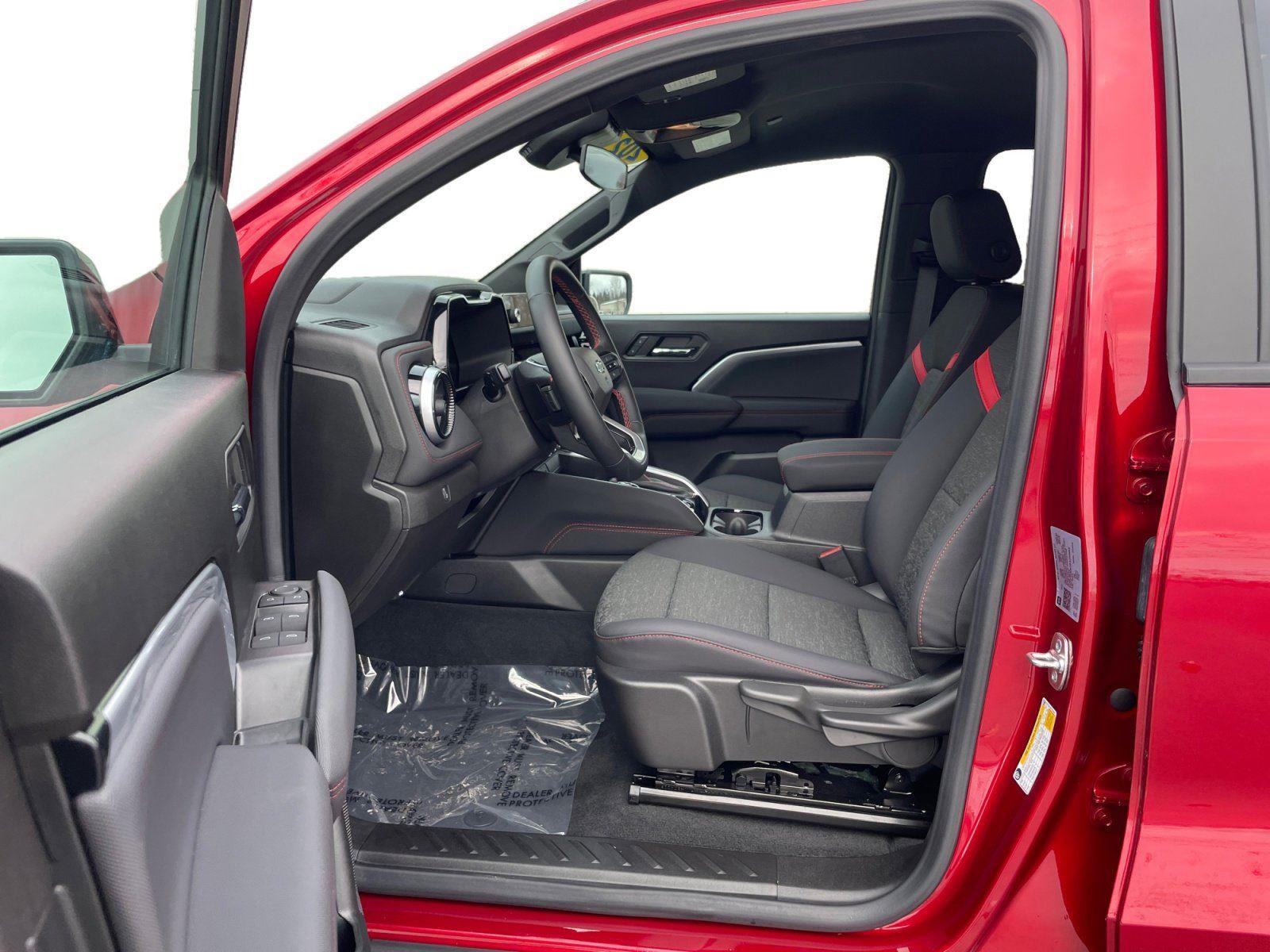 Used 2024 Chevrolet Colorado Z71 with VIN 1GCPTDEK0R1255665 for sale in Kansas City