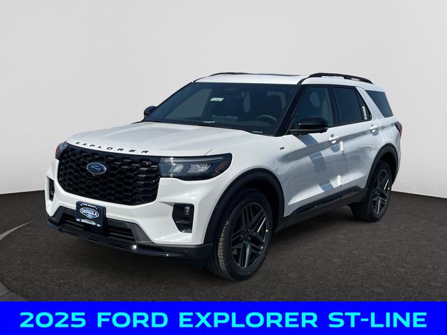 2025 Ford Explorer ST-LINE's photo