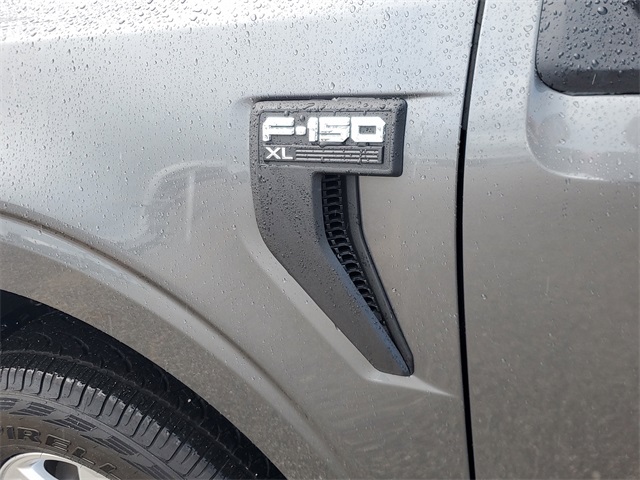 2025 Ford F-150 XL photo 9