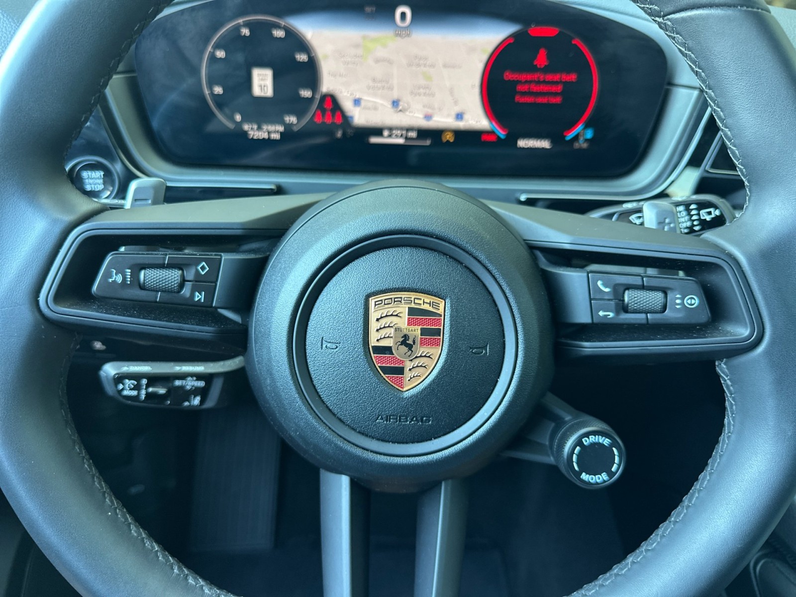 2025 Porsche Cayenne photo 21