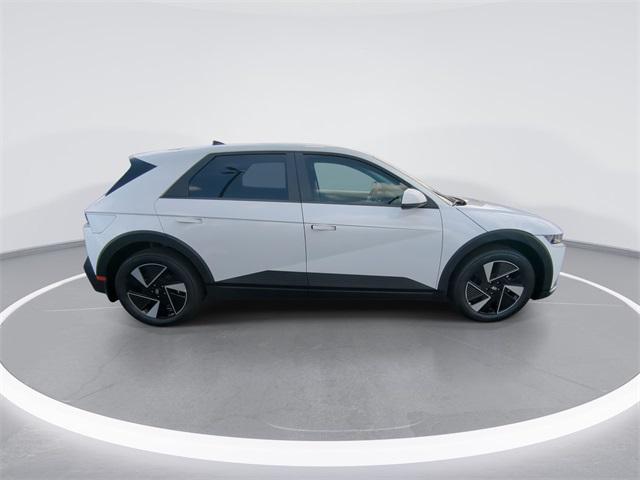 2025 Hyundai Ioniq 5 SE photo 9