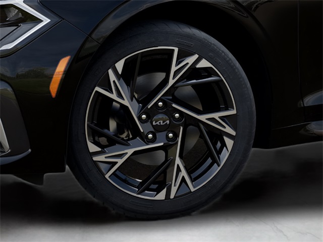 2025 Kia K5 GT-Line photo 8