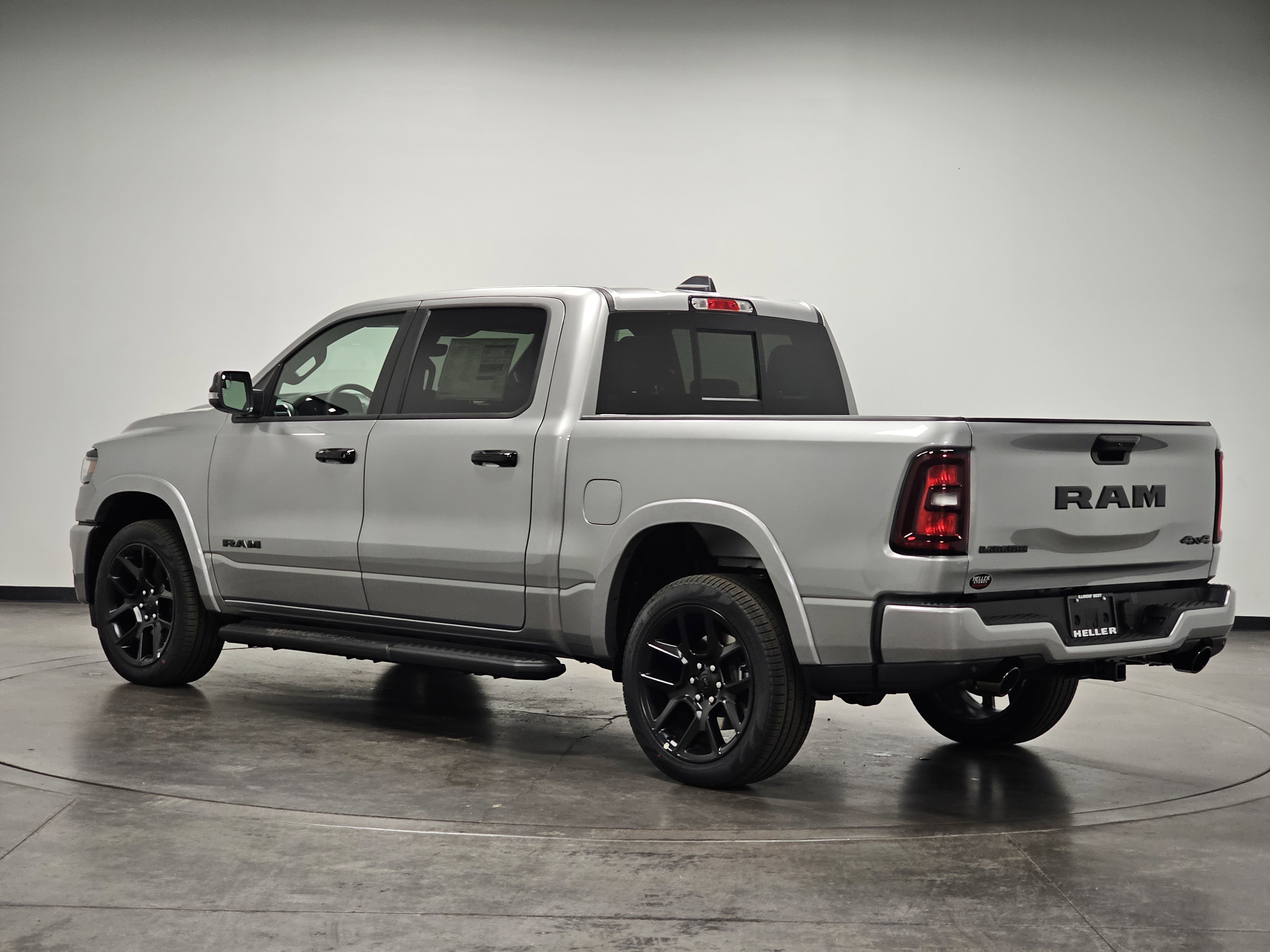 2026 Ram 1500 Laramie photo 2