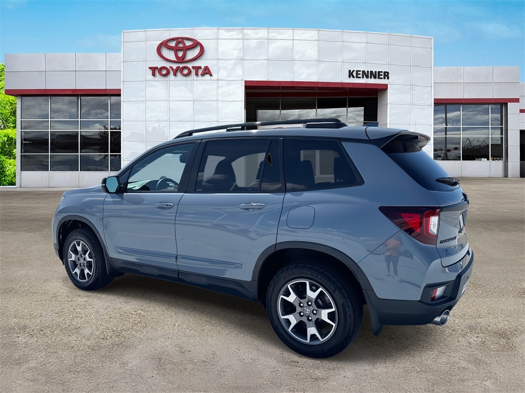 2023 Honda Passport TrailSport photo 3
