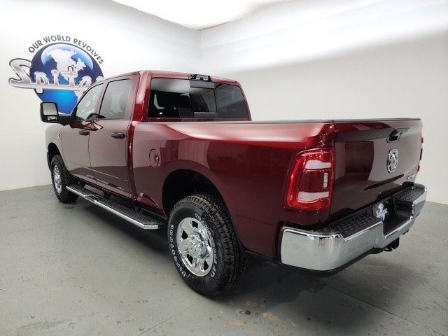 2024 Ram 3500 Tradesman photo 4