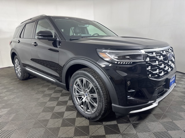 2026 Ford Explorer Platinum's photo