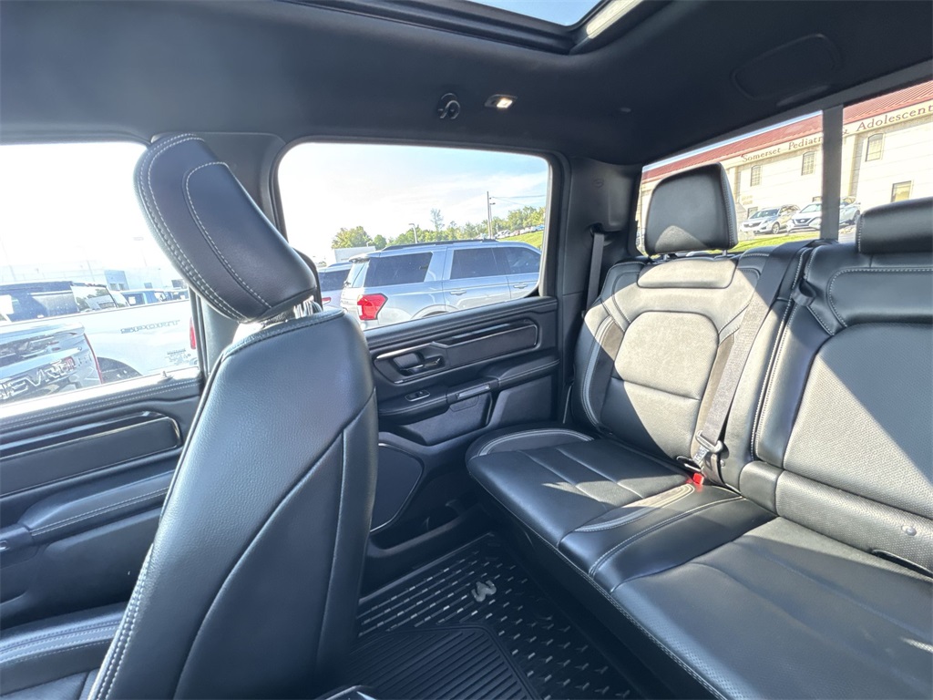 2022 Ram 1500 Laramie photo 12