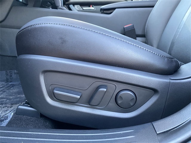 2026 Mazda CX-50 2.5 Premium photo 4