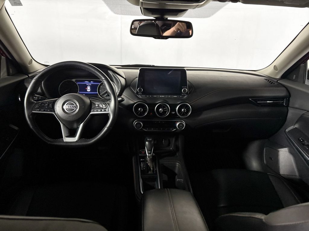 2021 Nissan Sentra SR photo 12