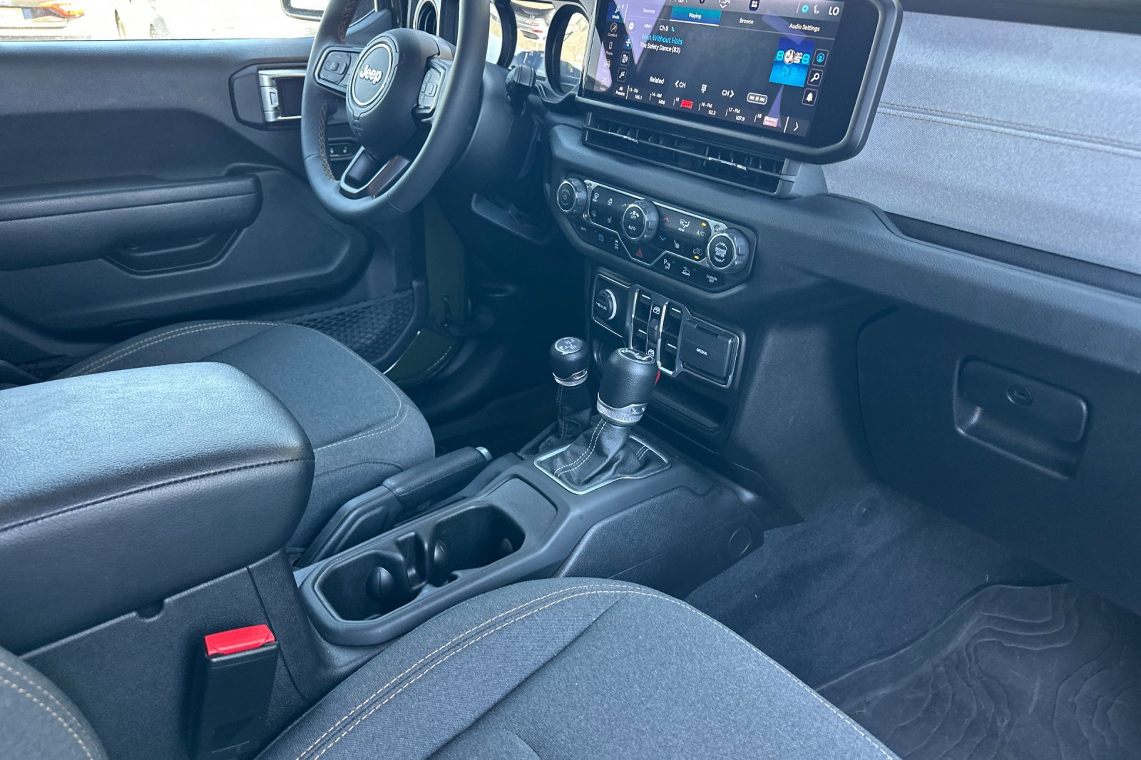 2024 Jeep Wrangler 4xe Sport S photo 15