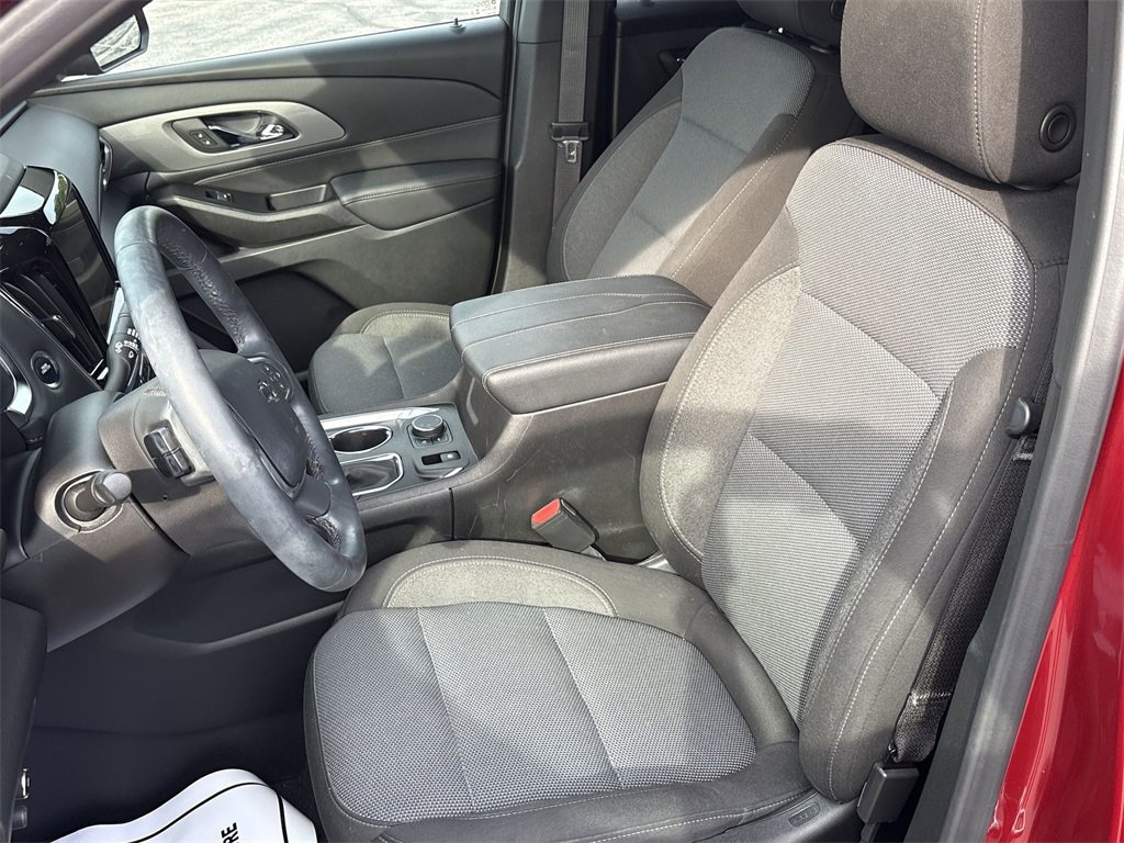 2024 Chevrolet Traverse Cloth photo 9