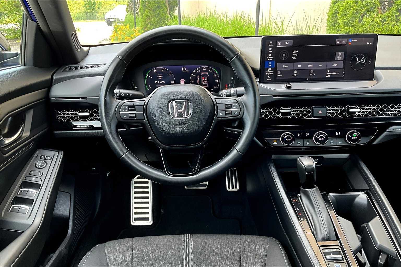 2023 Honda Accord Hybrid Sport photo 5