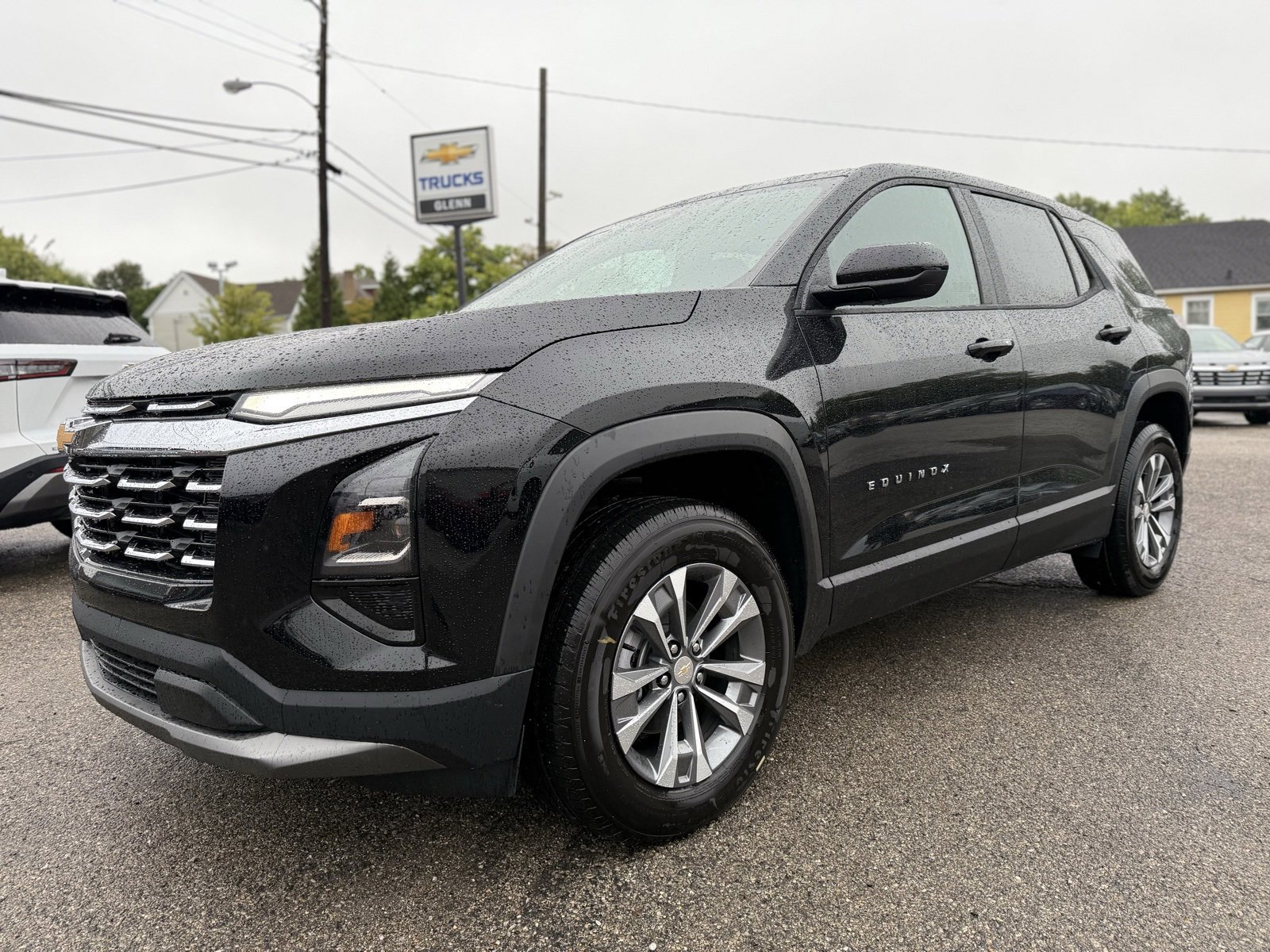 2026 Chevrolet Equinox LT photo 2