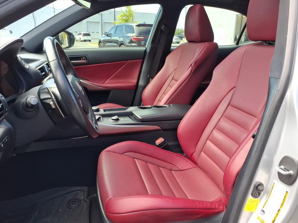 2018 Lexus IS 300 F SPORT photo 3