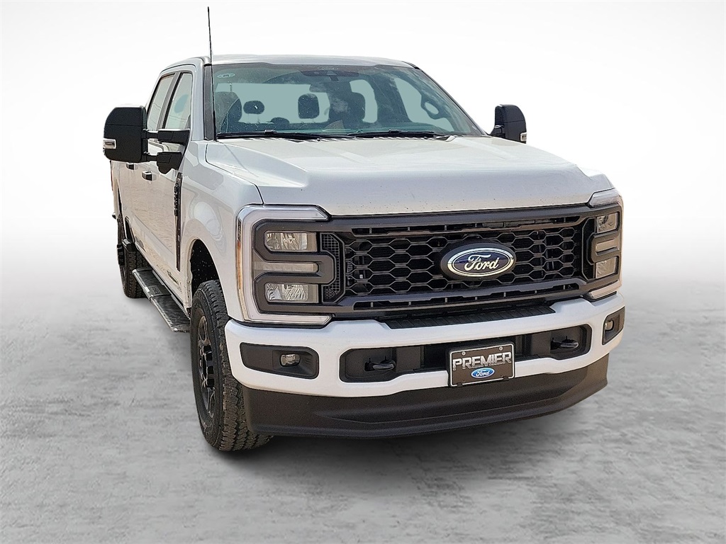 2025 Ford F-250 XL photo 2