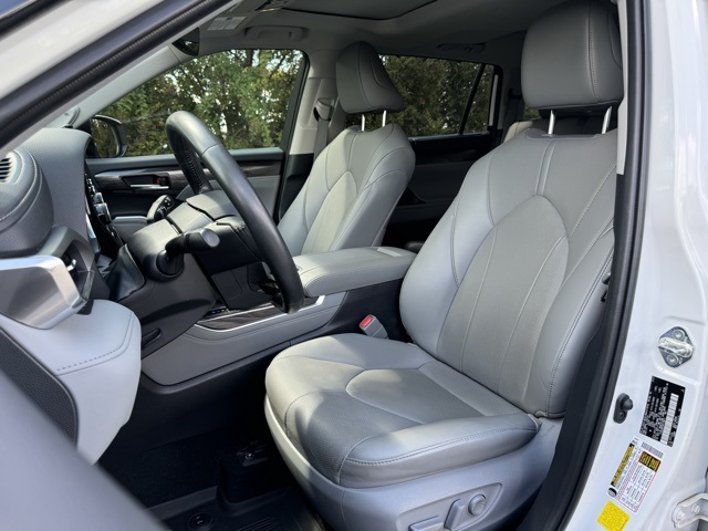 2021 Toyota Highlander Limited photo 23