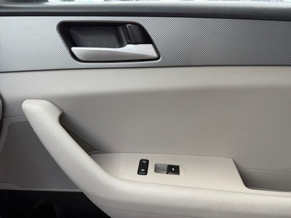 2018 Hyundai Sonata SE photo 19