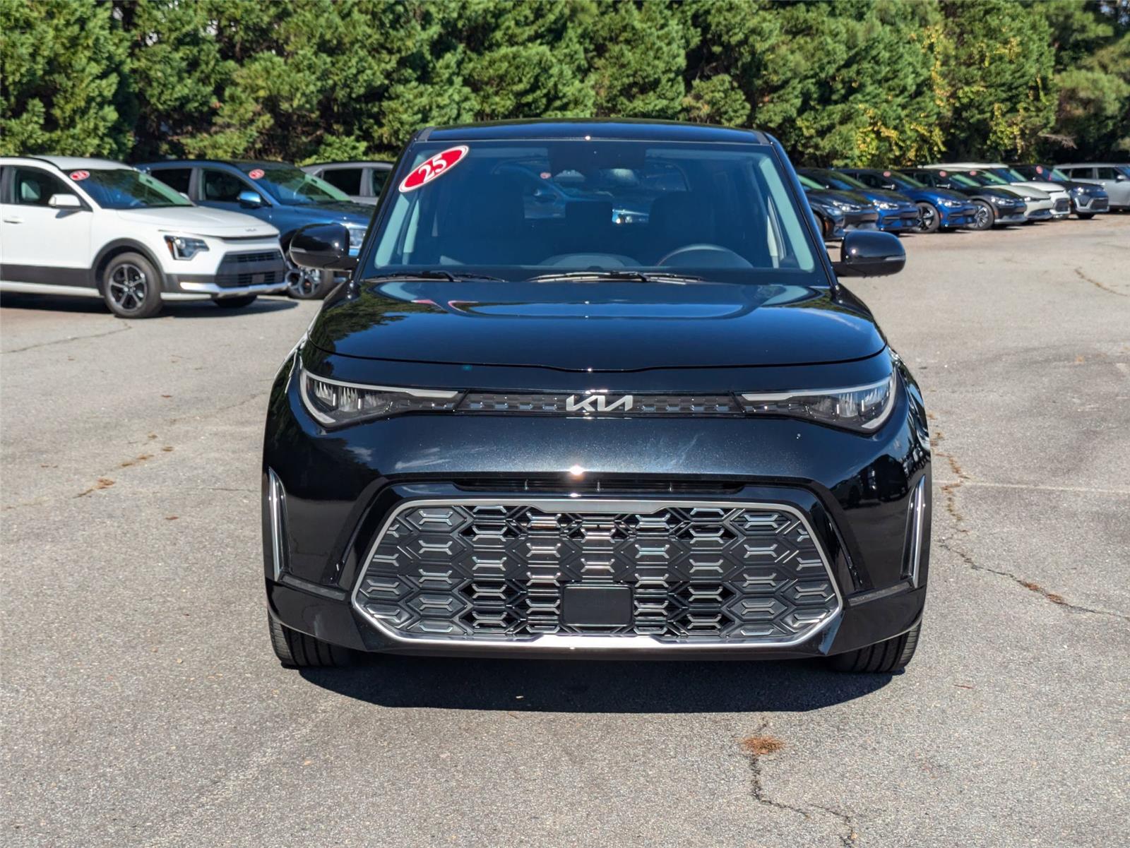 2025 Kia Soul GT-Line photo 2