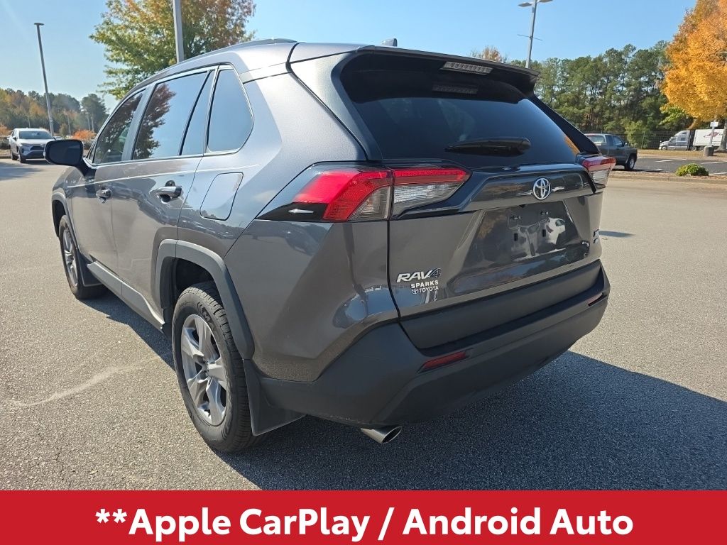 2024 Toyota RAV4 XLE photo 2