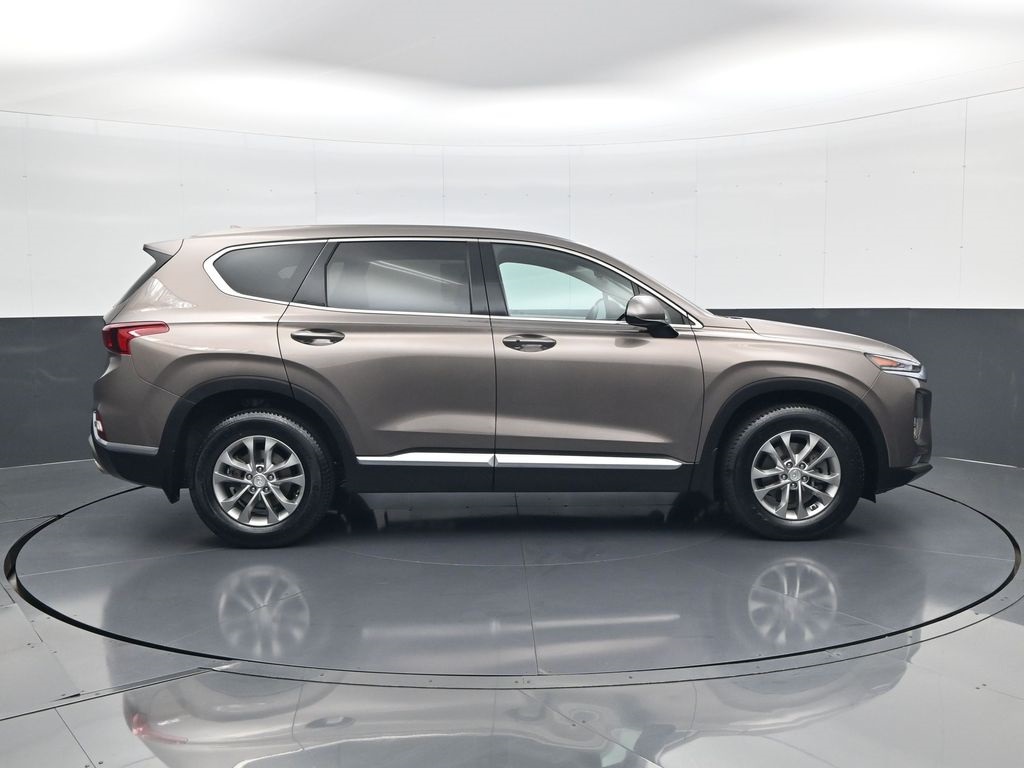 2020 Hyundai Santa Fe SEL photo 4