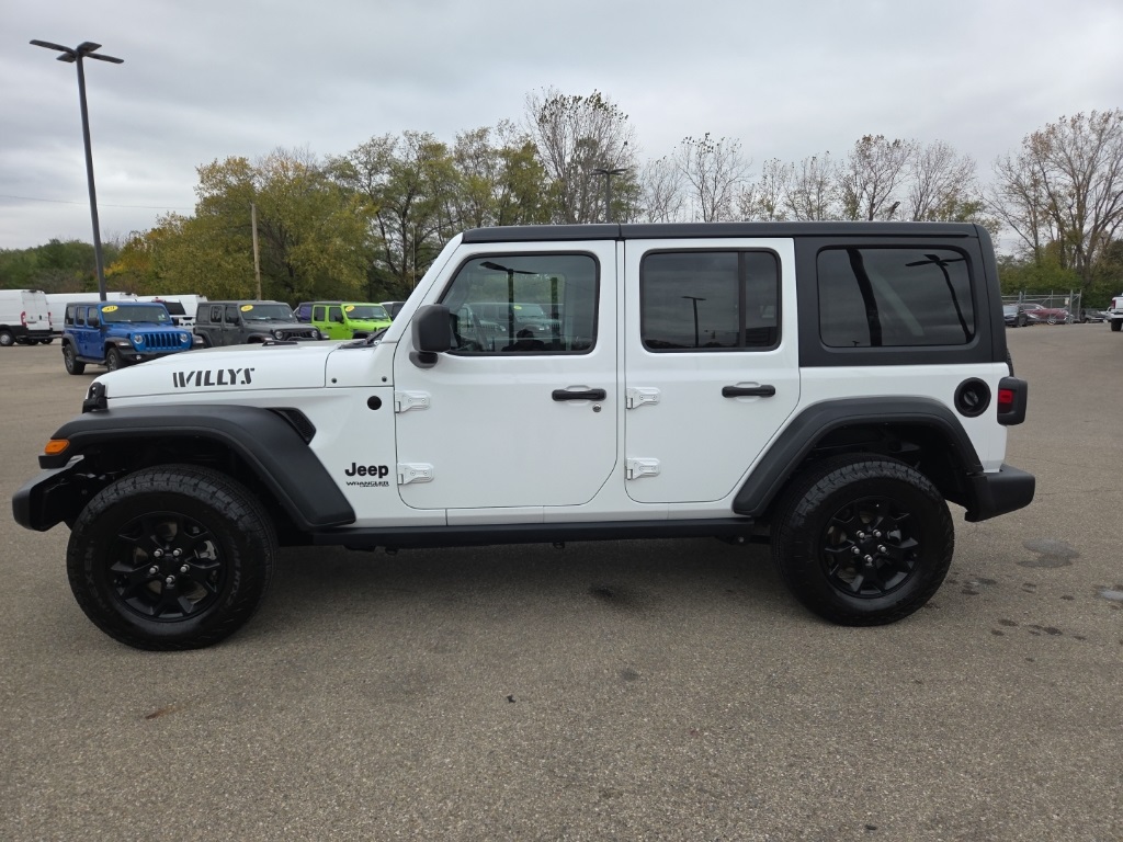 2021 Jeep Wrangler Unlimited Willys photo 3
