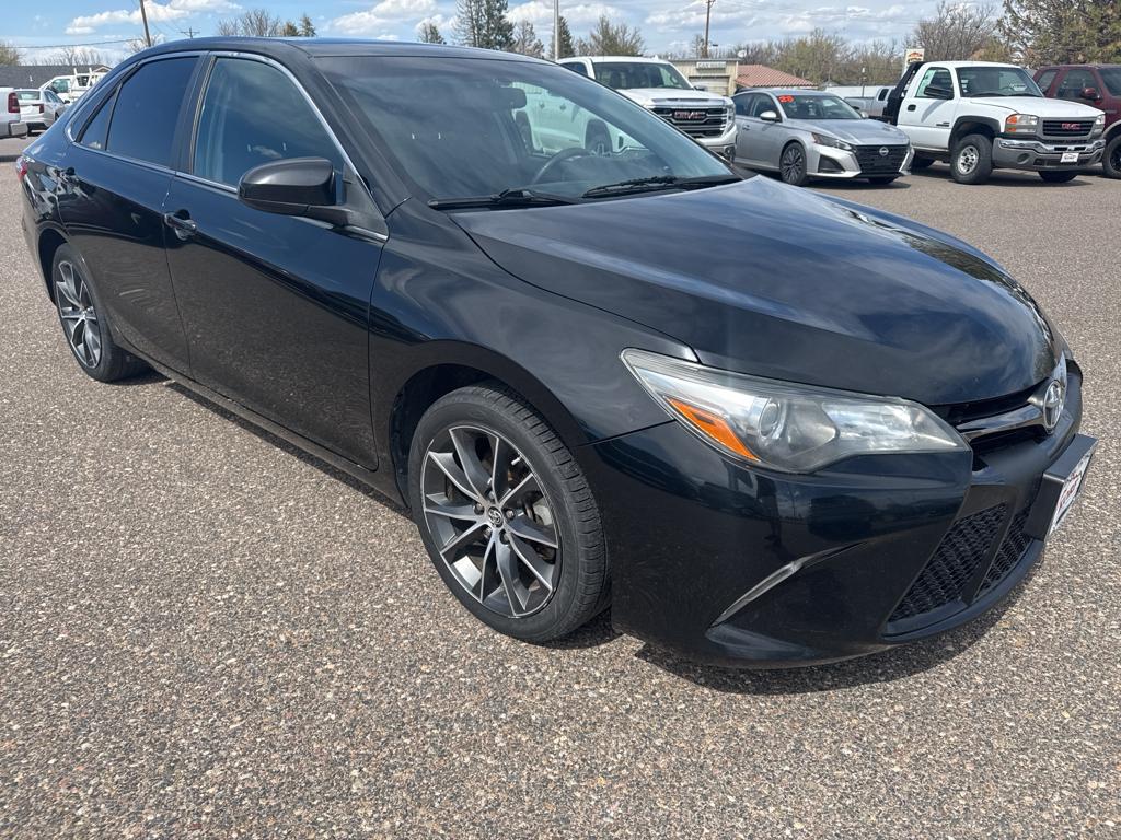 2015 Toyota Camry XSE photo 4