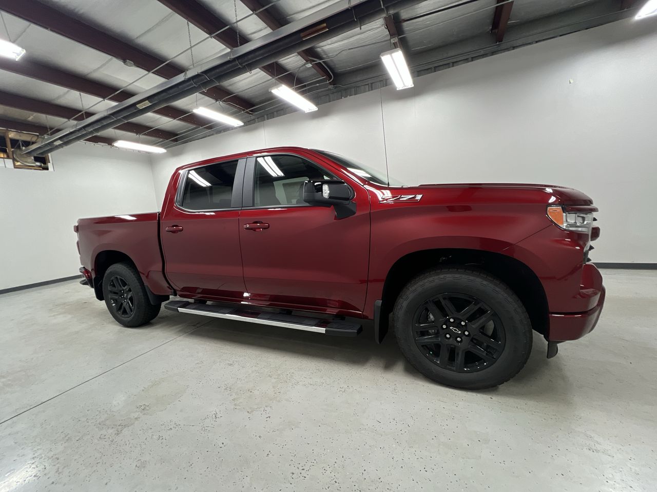 2025 Chevrolet Silverado 1500 RST photo 8