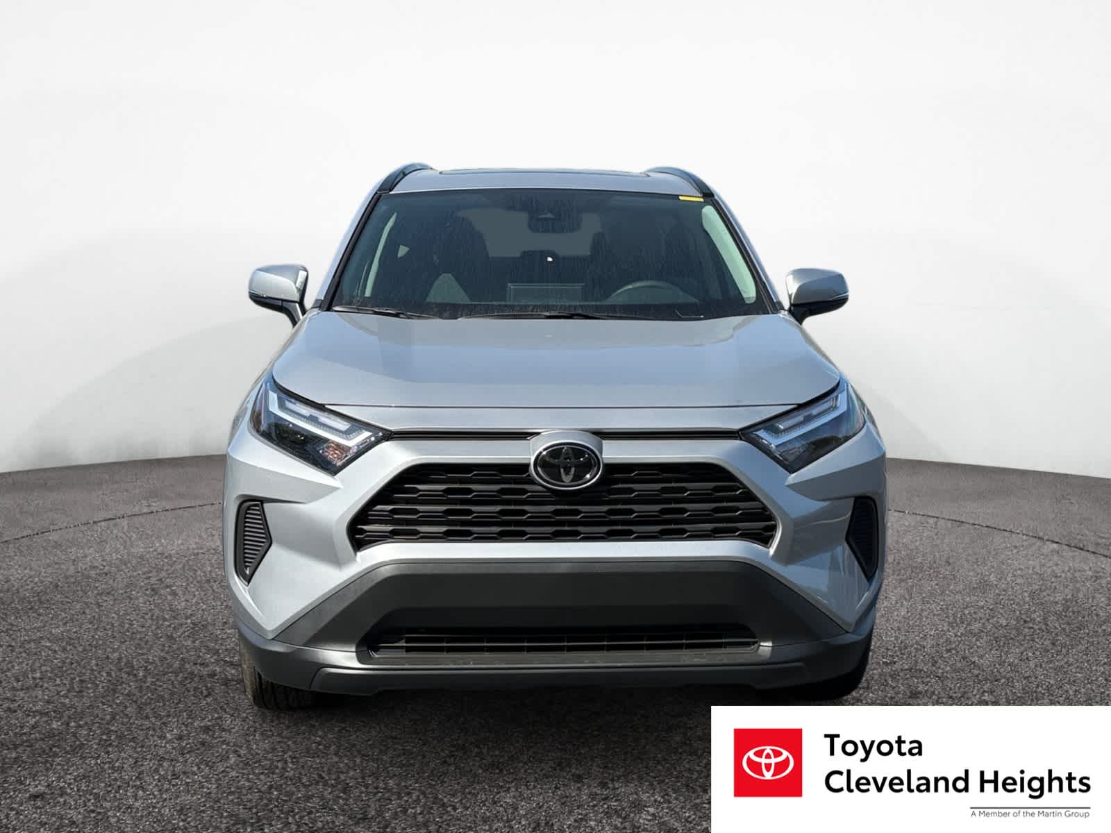 2025 Toyota RAV4 XLE photo 8