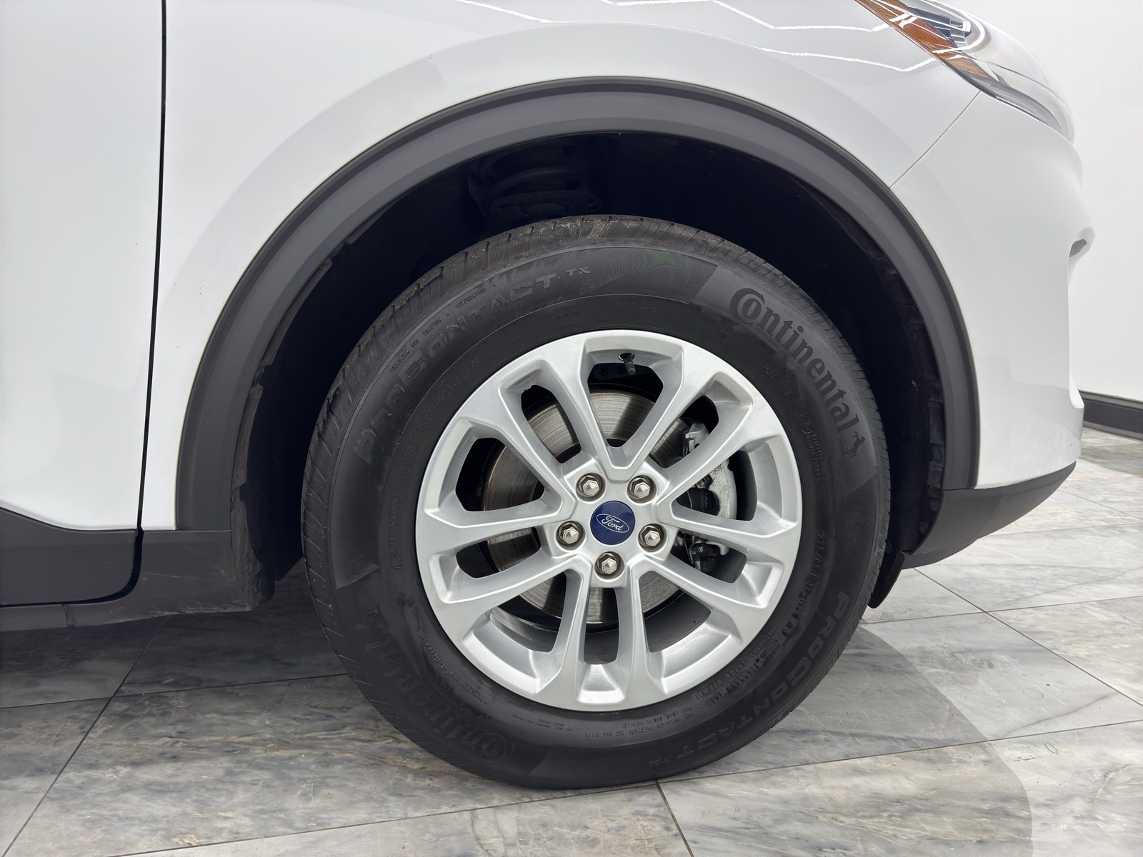 2022 Ford Escape SE photo 9