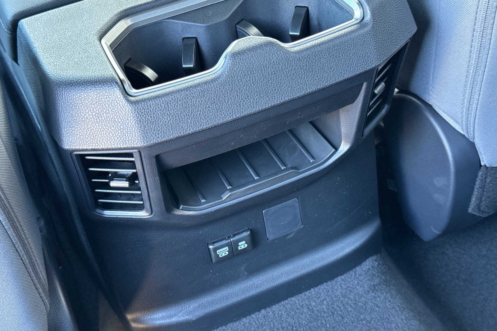 2025 Toyota Tundra SR5 CrewMax photo 14