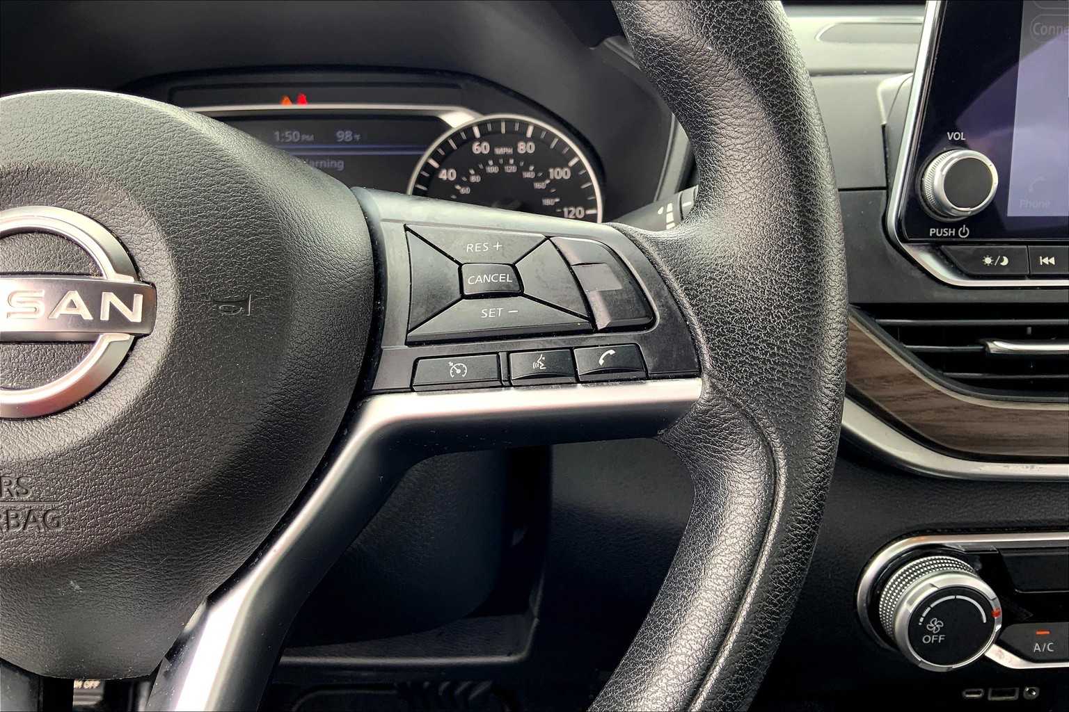 2024 Nissan Altima 2.5 SV photo 23