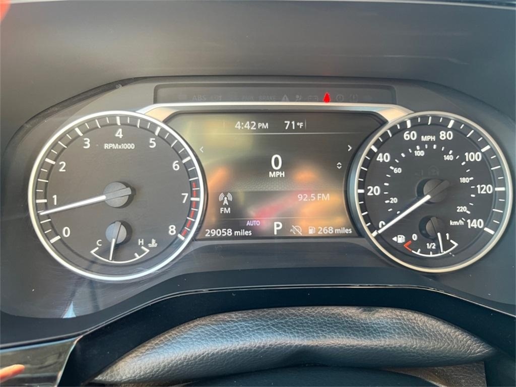 2024 Nissan Pathfinder SV photo 13