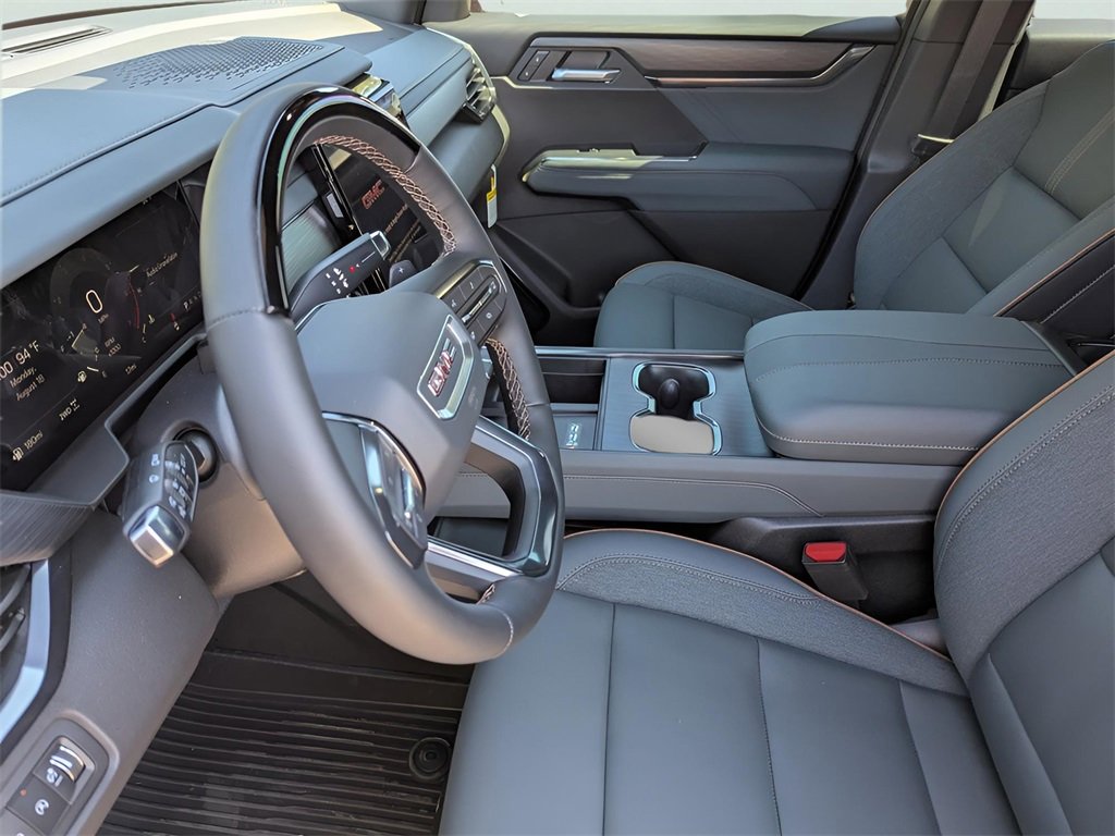 2026 Gmc Acadia AT4 photo 6
