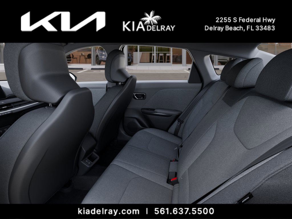2025 Kia K4 LXS photo 17