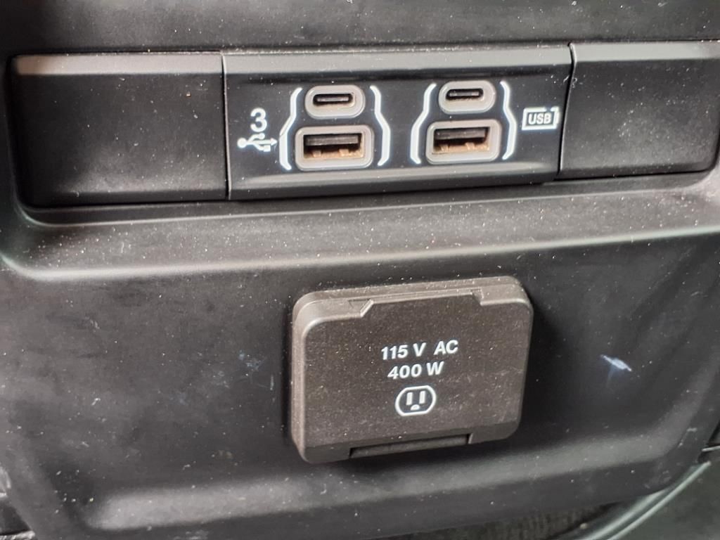 2020 Ram 1500 Laramie photo 8