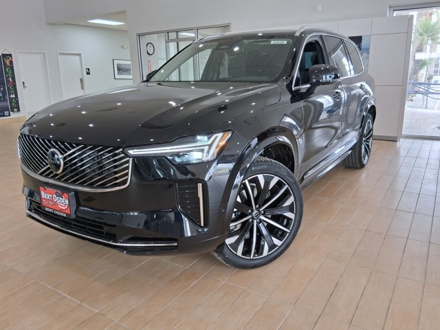 2026 Volvo XC90 Plus's photo