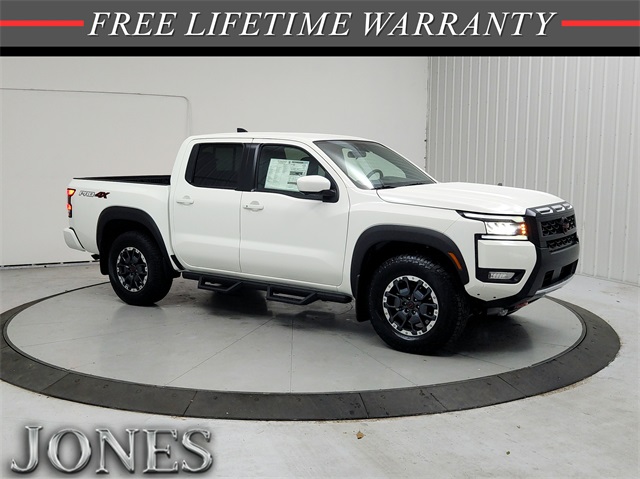 2026 Nissan Frontier PRO-4X's photo