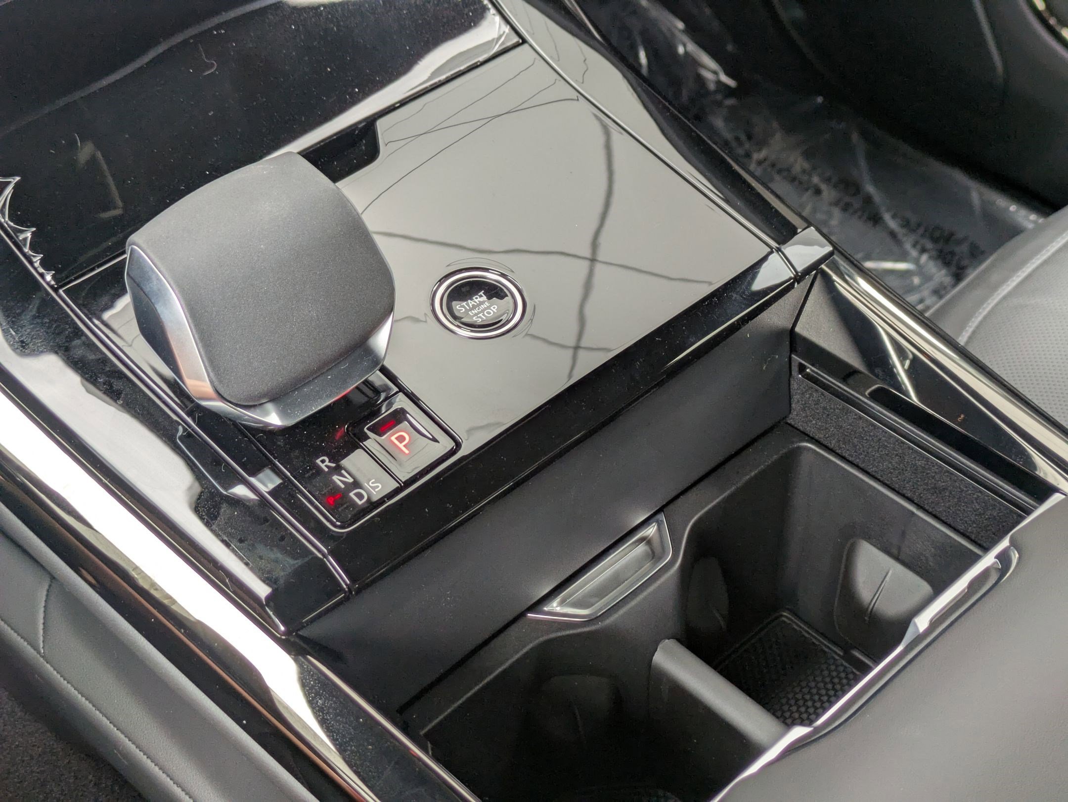 2025 Land Rover Range Rover Sport SE photo 11