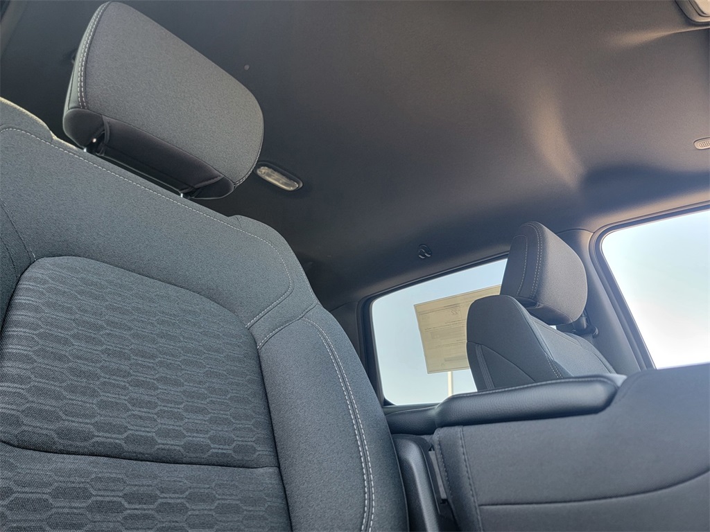 2025 Ram 1500 Tradesman photo 13