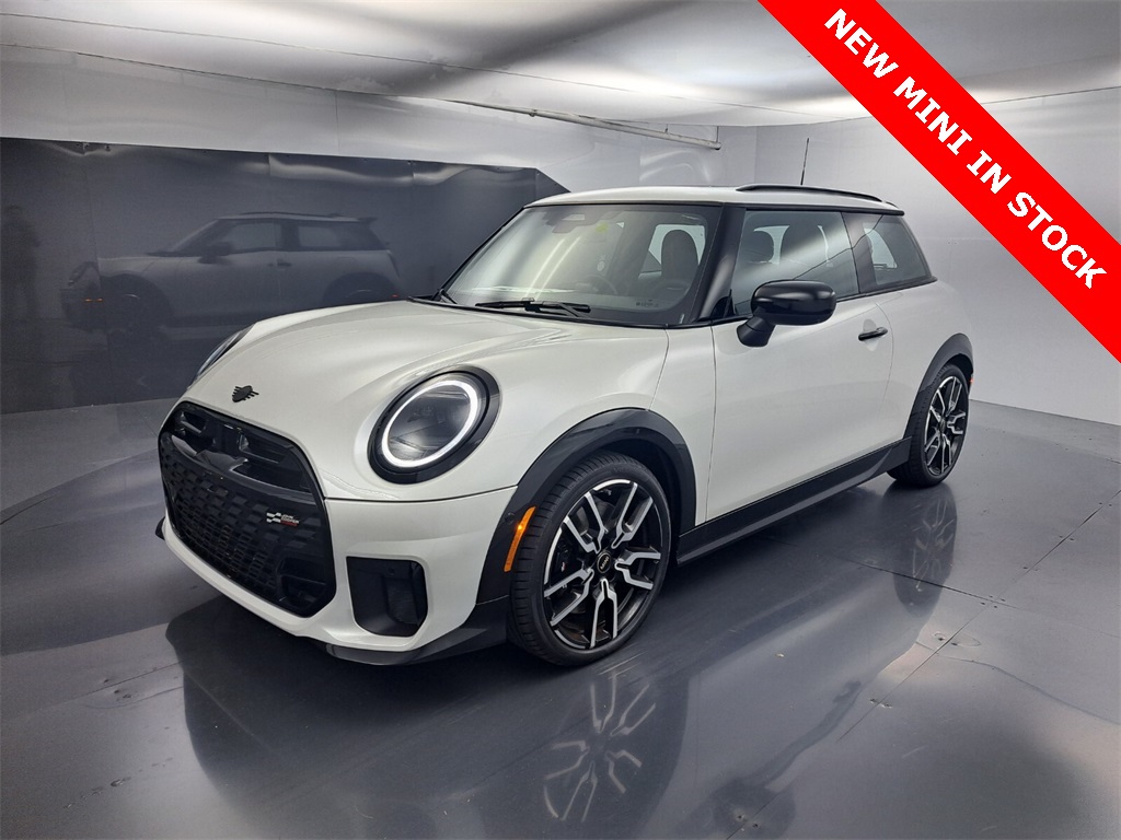 2026 Mini Cooper 2 Door Hardtop S Iconic photo 7