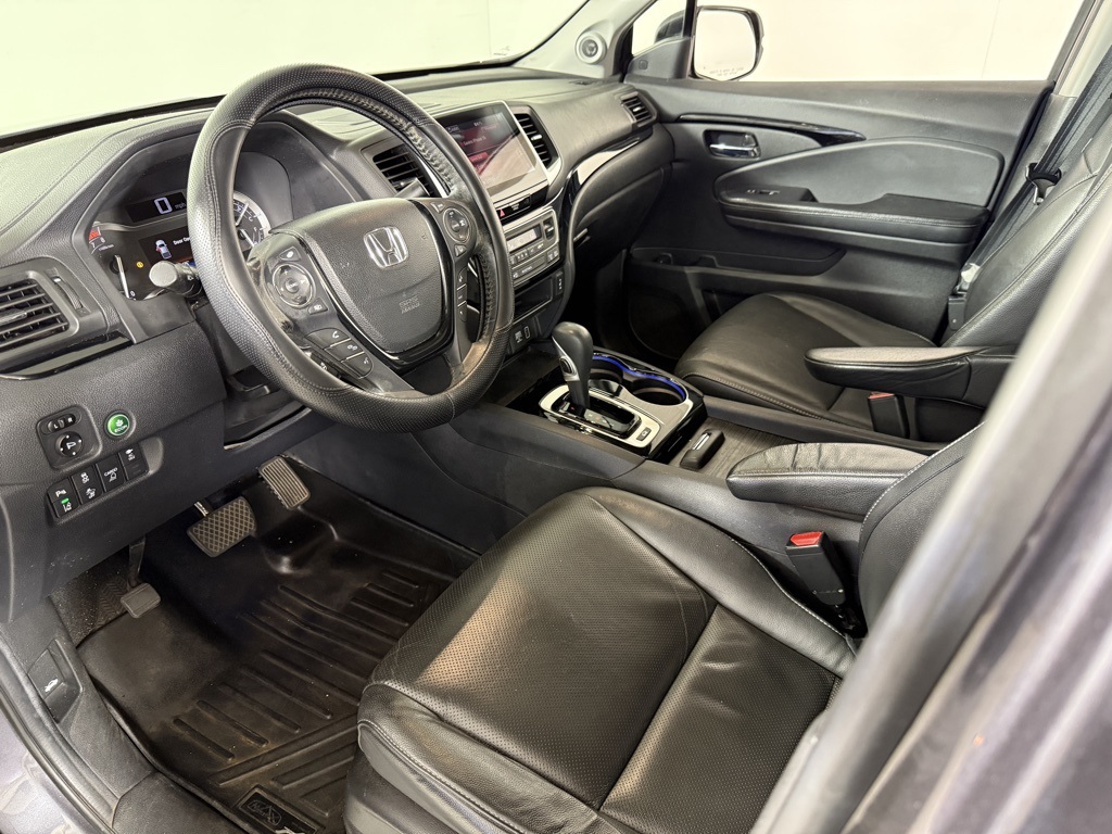 2019 Honda Ridgeline RTL-E photo 11