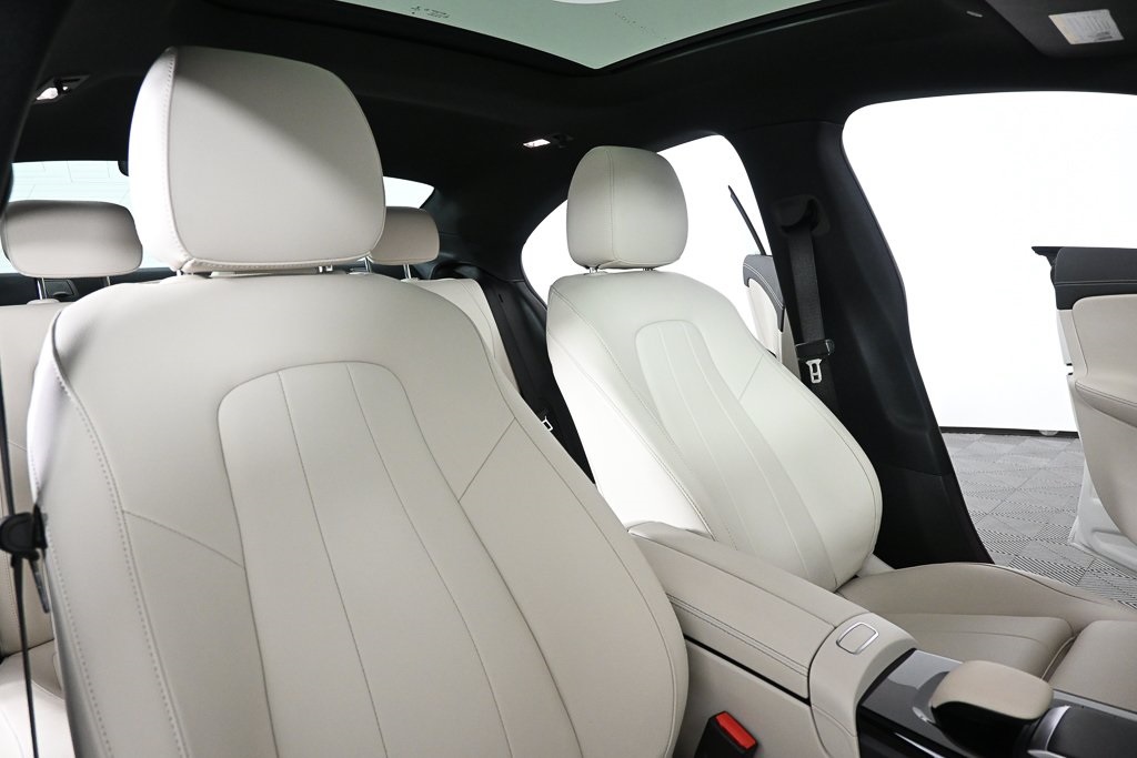 2022 Mercedes Benz CLA 250 4MATIC photo 21