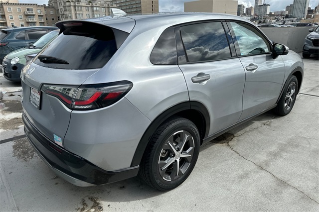 2024 Honda HR-V EX-L photo 3