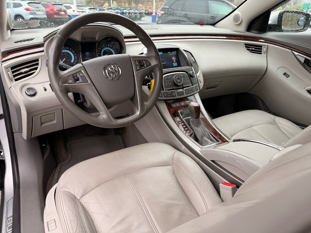 2013 Buick LaCrosse Leather photo 4