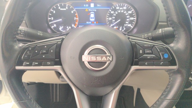 Used 2023 Pearl White Tricoat Nissan 2.5 SV image 17