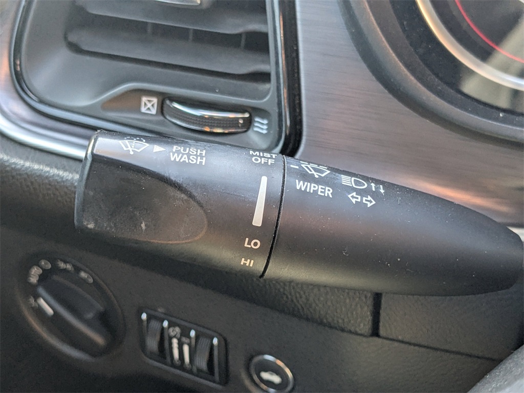 2016 Dodge Challenger SXT photo 23